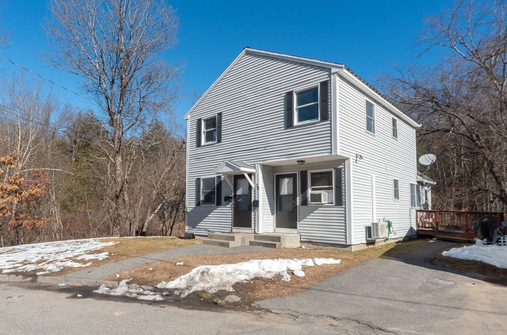 Clinton, MA 01510,70 Candice St