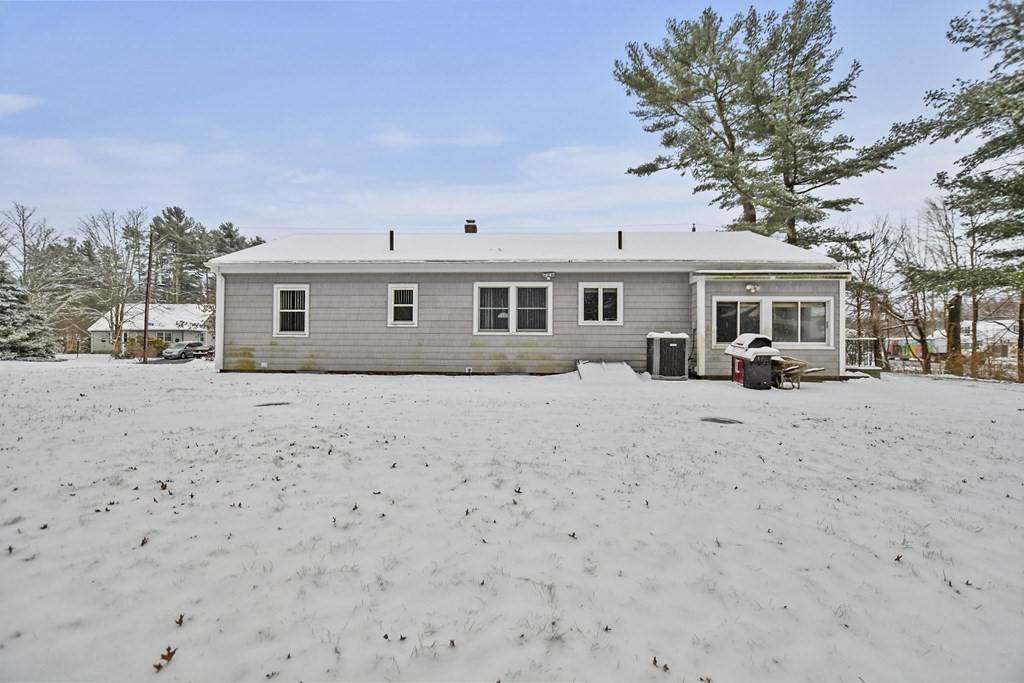 Westport, MA 02790,12 N Dr