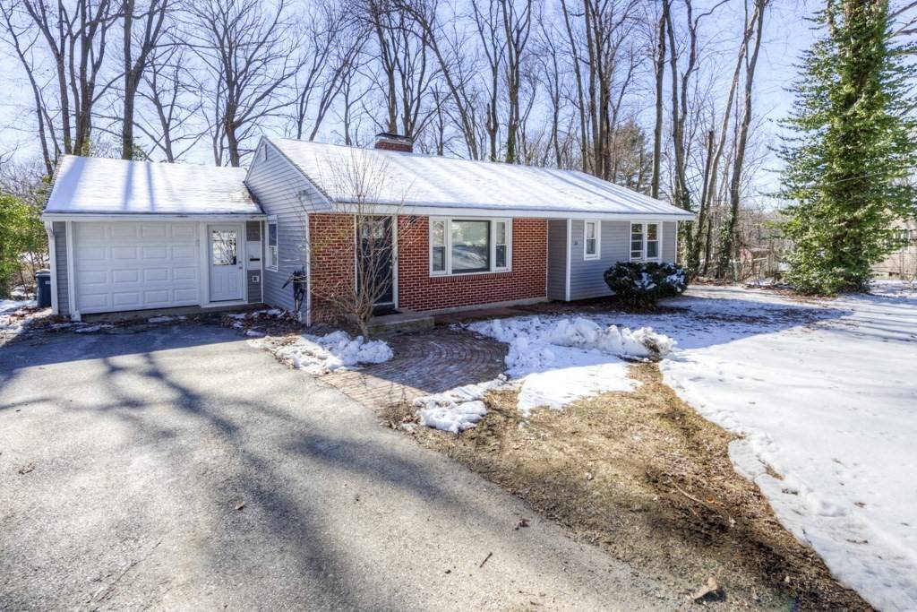 Holden, MA 01520,26 Briarcliff Lane