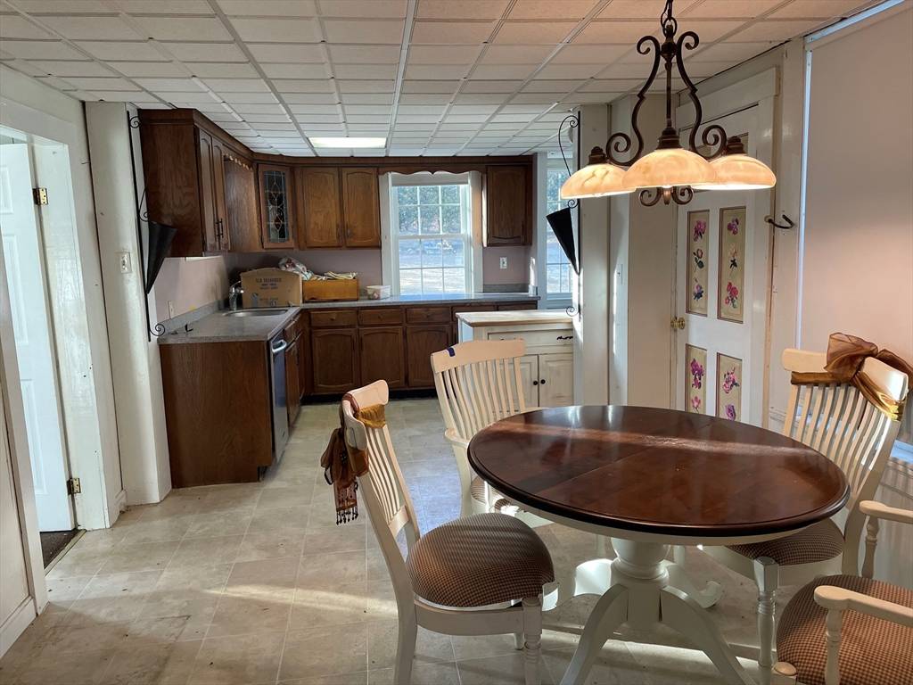 Methuen, MA 01844,77-79 Lowell Blvd