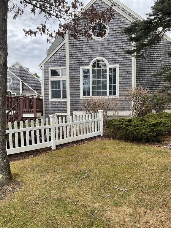 Mashpee, MA 02649,77 Gold Leaf Ln #77