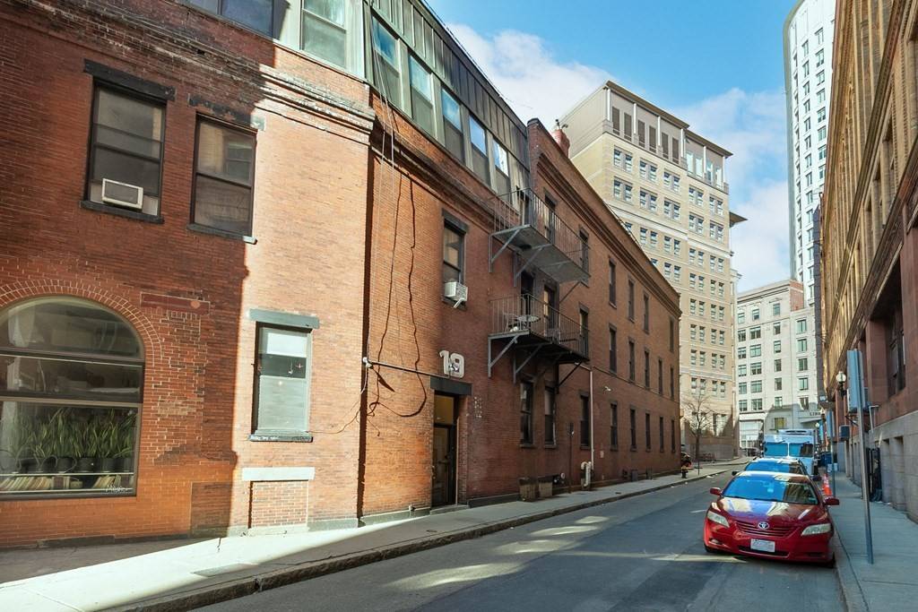 Boston, MA 02116,13-19 Stanhope St