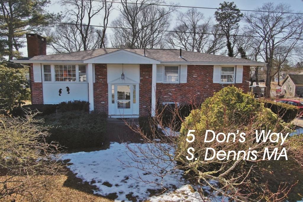 Dennis, MA 02660,5 Don's Way