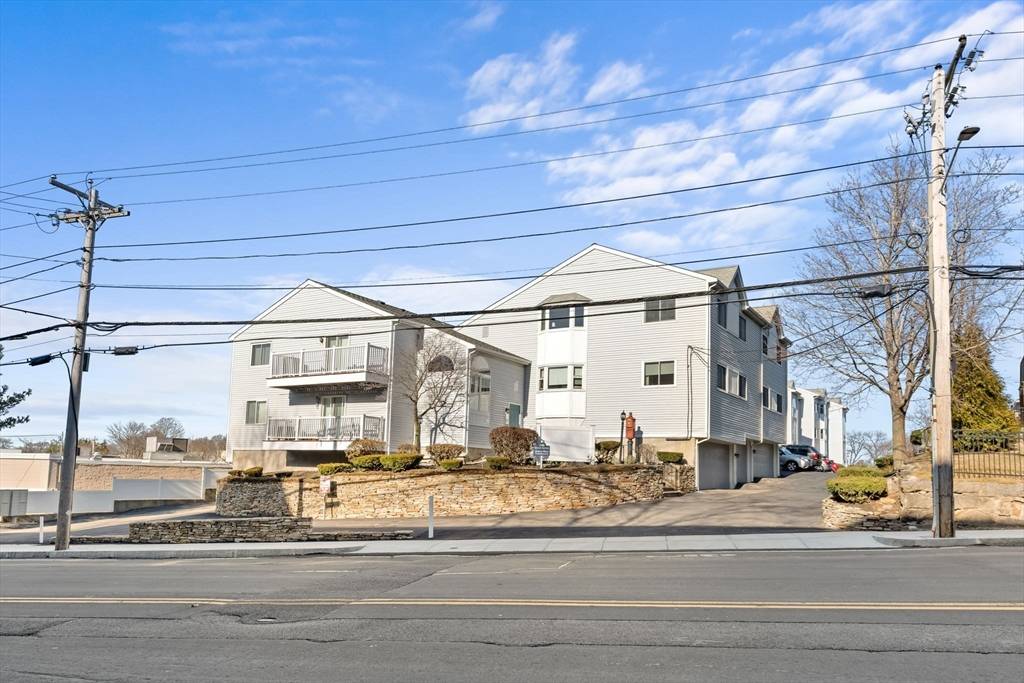 Quincy, MA 02169,140 Quincy Ave #4