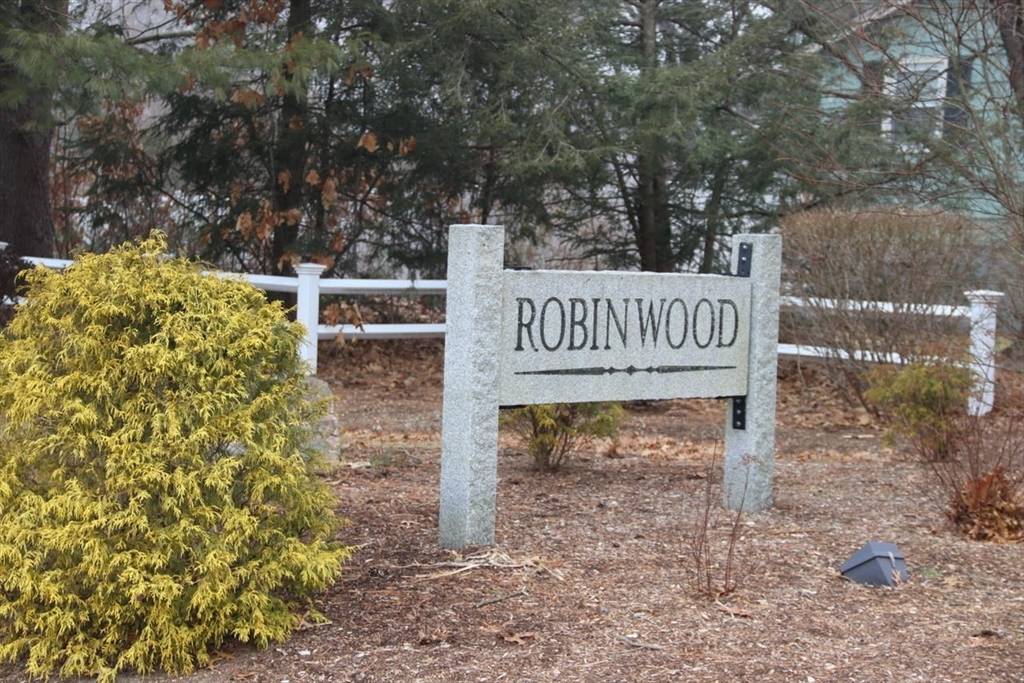 Rockland, MA 02370,702 Brookline Way #702