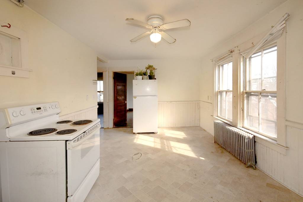 Bridgewater, MA 02324,12 Perkins Street