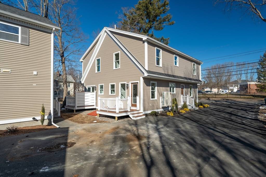 Topsfield, MA 01983,8 Grove Street #A