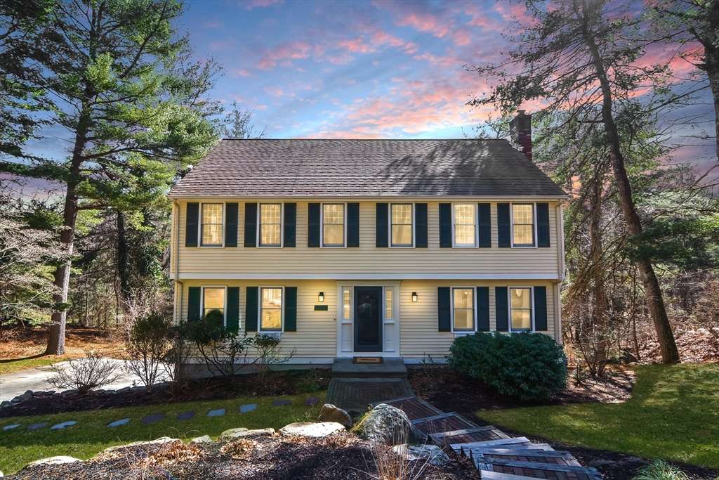 Holliston, MA 01746,90 Willow Gate Rise