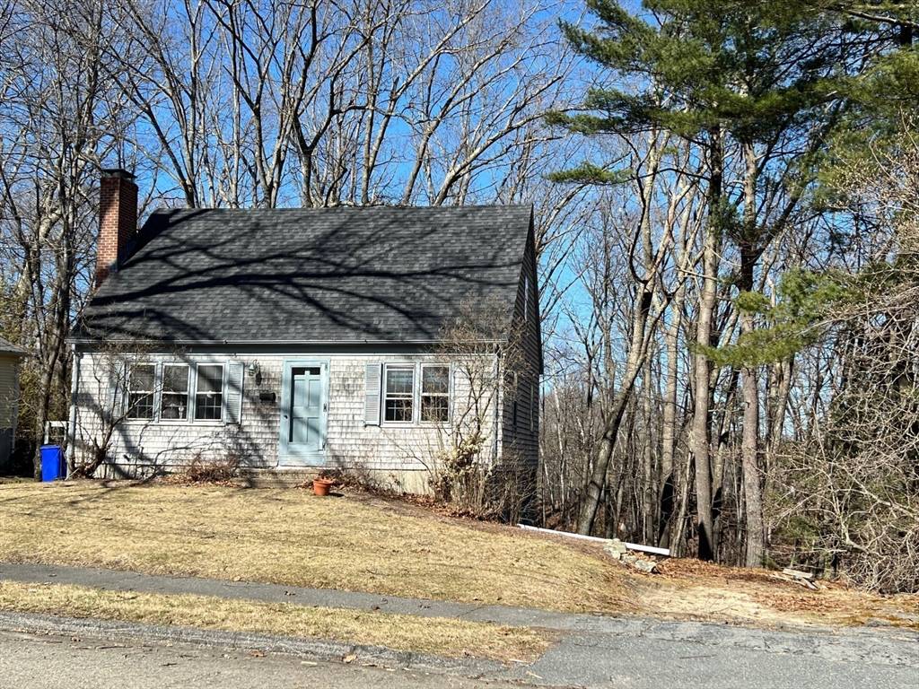 Holden, MA 01520,60 Duxbury Dr