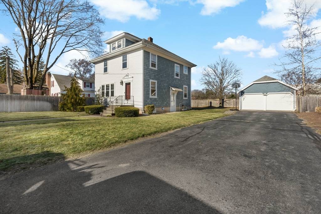 Seekonk, MA 02771,10 Rye St