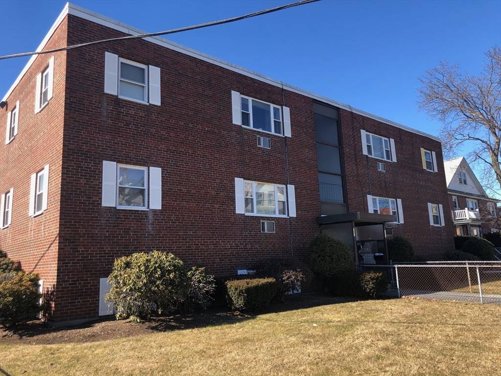 Medford, MA 02155,297 Main St #3