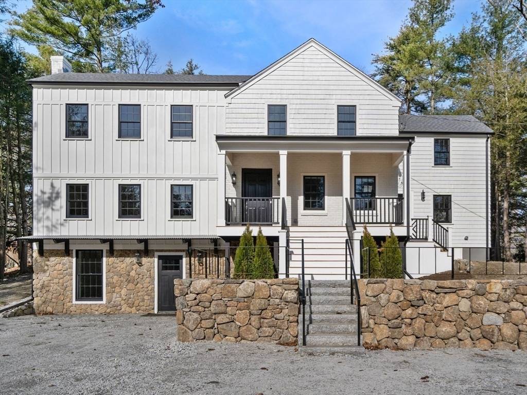 Weston, MA 02493,64 Westland Rd