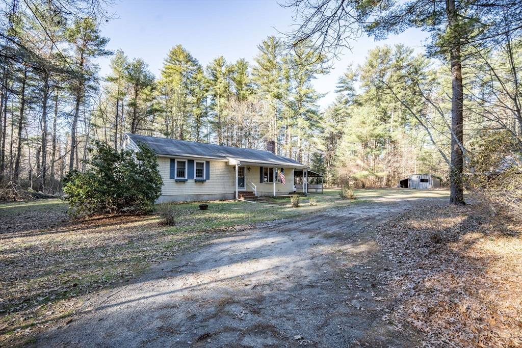 Lakeville, MA 02347,14 Loon Pond Road