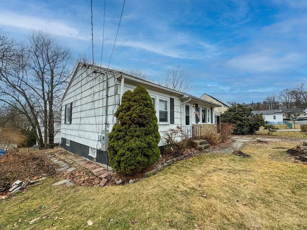 Methuen, MA 01844,7 Lavoie Ave