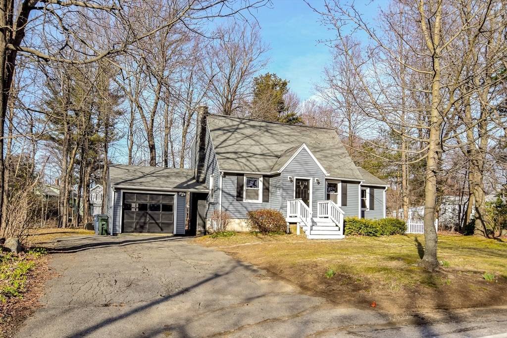 Holden, MA 01520,22 Doyle Rd