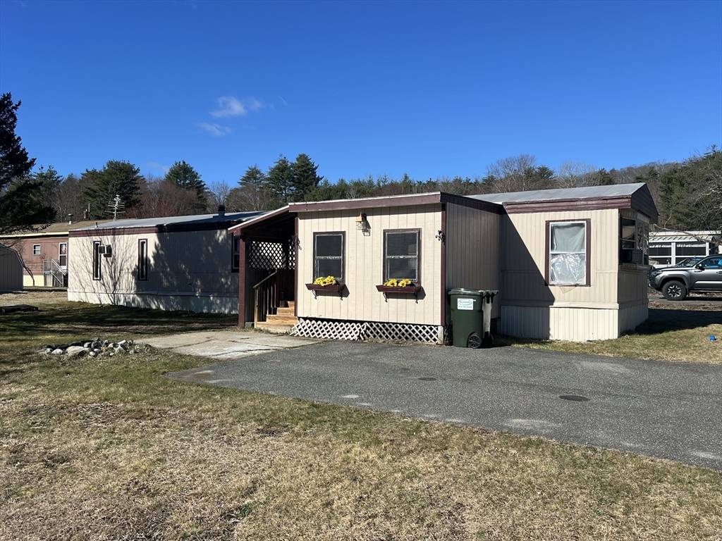 Ware, MA 01082,51 Monson Turnpike Rd #1042