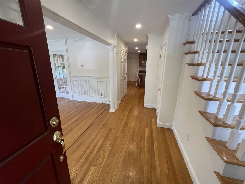 Wellesley, MA 02482,58 Oak Street #58