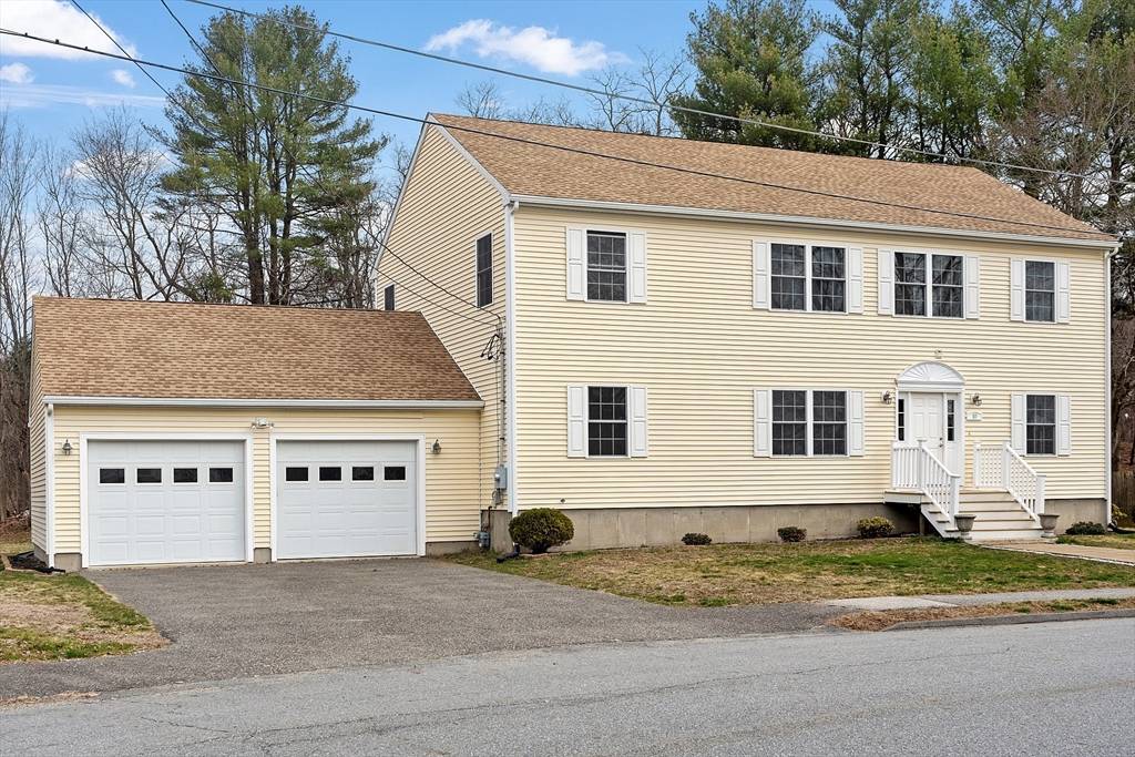 Middleton, MA 01949,10 Wennerberg Rd