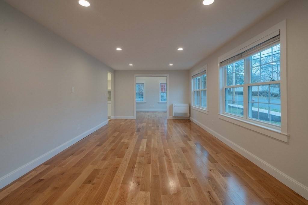 Arlington, MA 02476,241 Hillside Ave