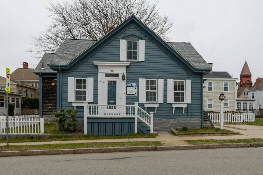 Fairhaven, MA 02719,39 Middle St