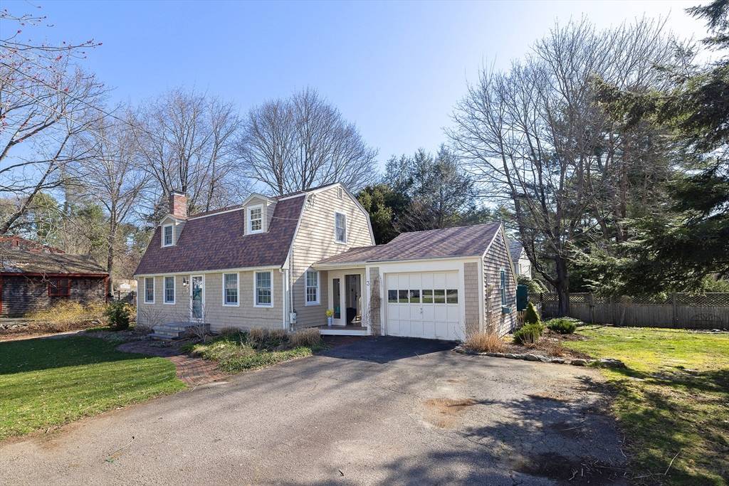 Hingham, MA 02043,3 Hoover Road