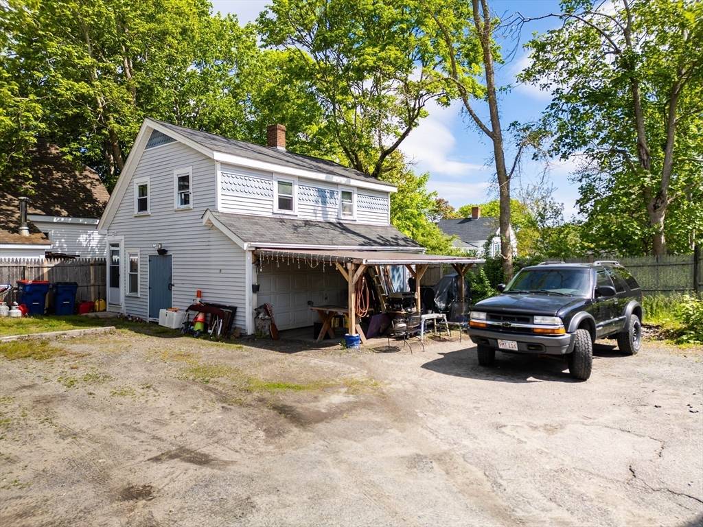 Wareham, MA 02571,11 Sawyer St