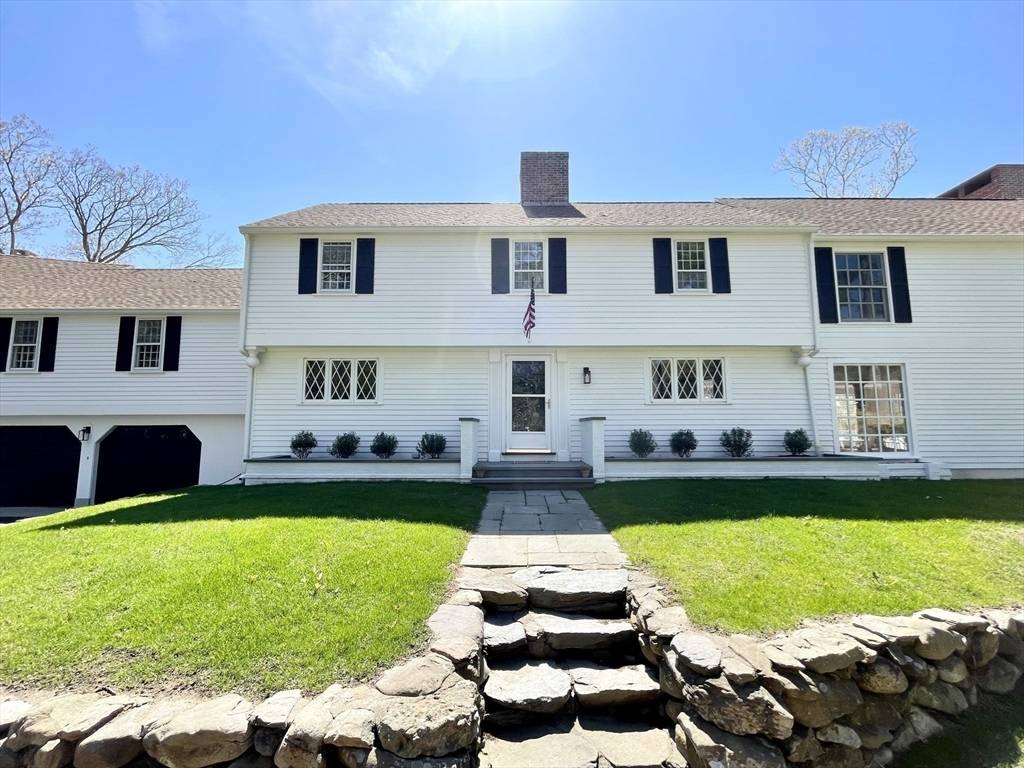 Duxbury, MA 02332,124 Evergreen St