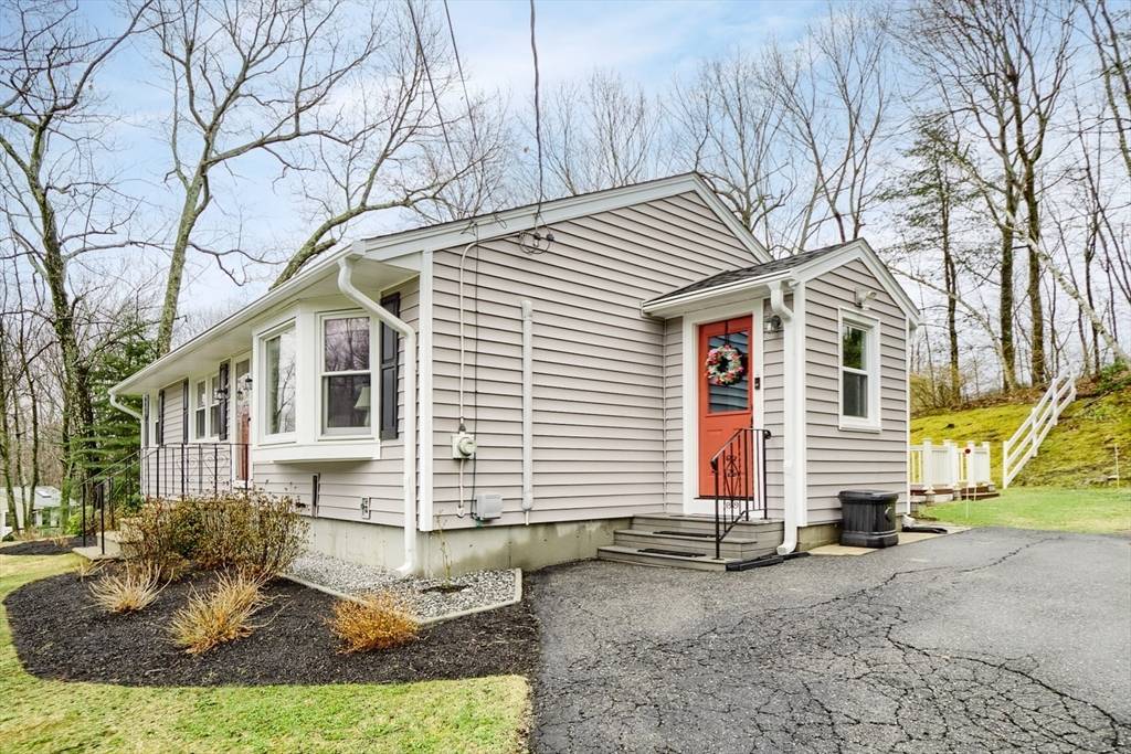 Holden, MA 01520,433 Quinapoxet St