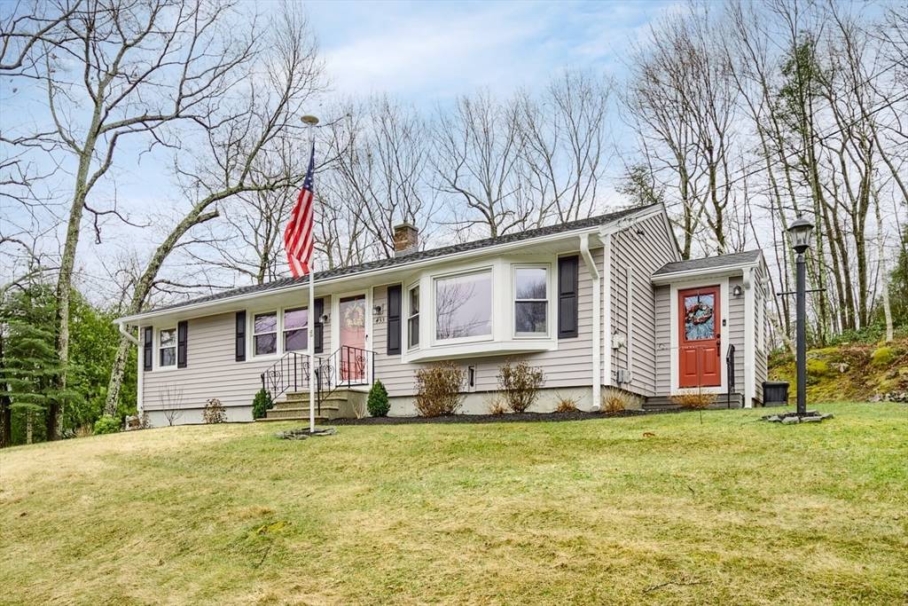 Holden, MA 01520,433 Quinapoxet St