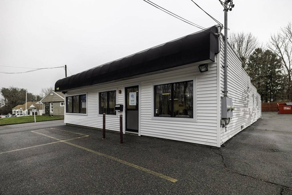 Somerset, MA 02725,1448 Gar Hwy