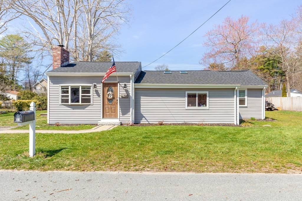 Norton, MA 02766,11 Mayflower Rd