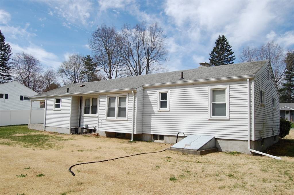 West Boylston, MA 01583,171 Maple St.