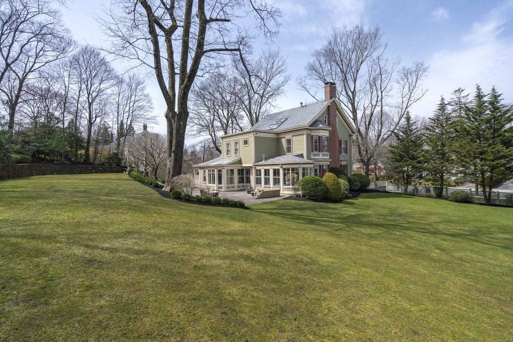 Lexington, MA 02421,16 Bloomfield St