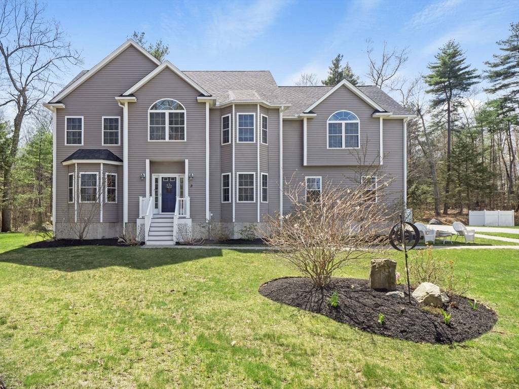 Tyngsborough, MA 01879,3 Ava Ln