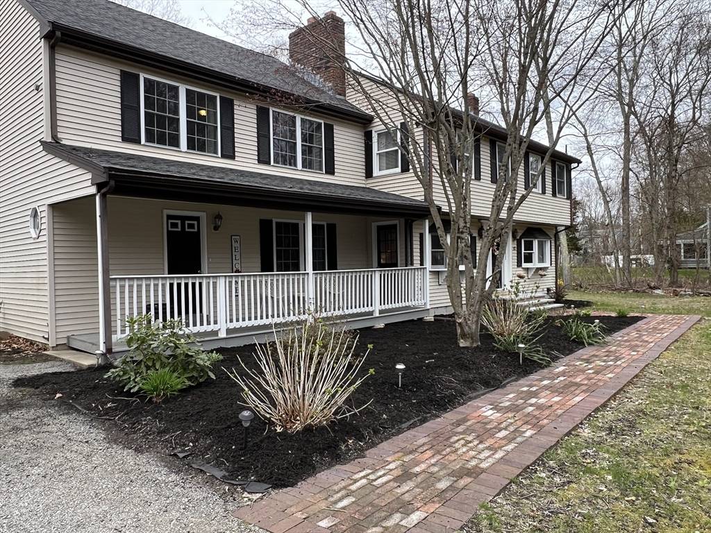 Mendon, MA 01756,12 Sandra Circle