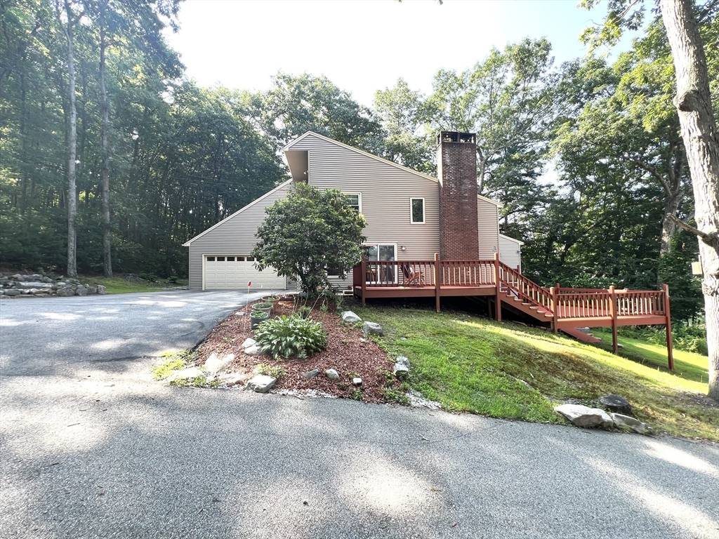 Webster, MA 01570,32 Laurelwood Drive