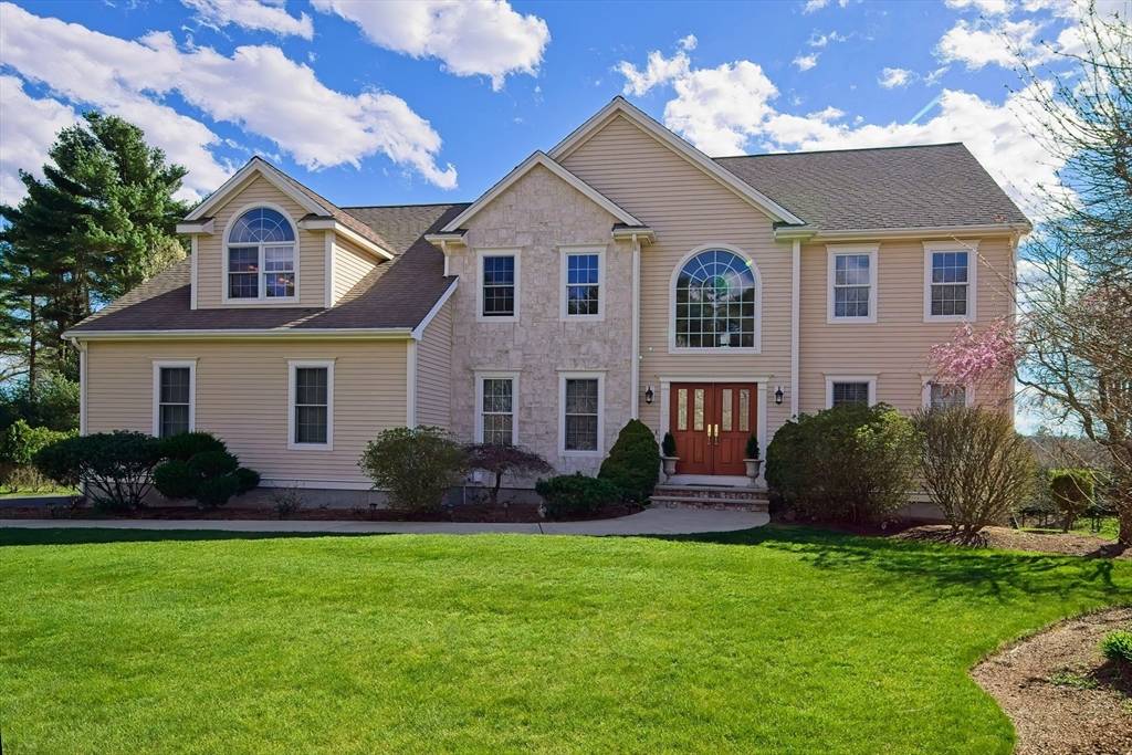 Raynham, MA 02767,31 Fair Lane