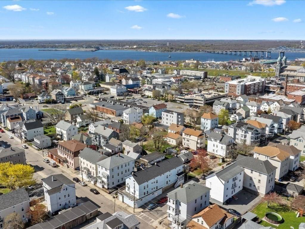 Fall River, MA 02724,124 Hamlet St