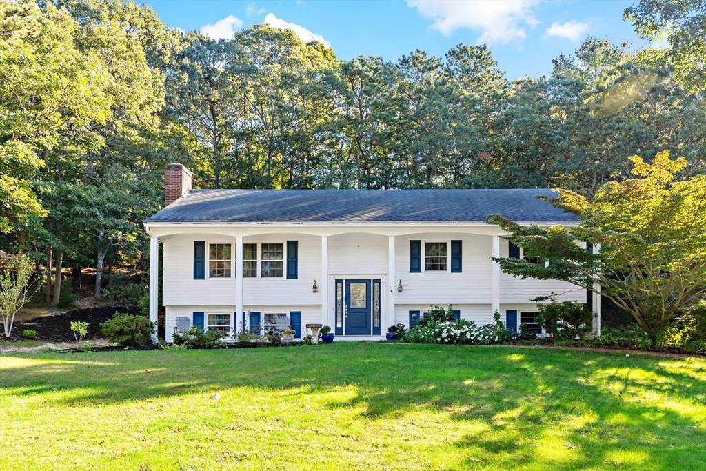 Barnstable, MA 02648,102 Turtleback Rd