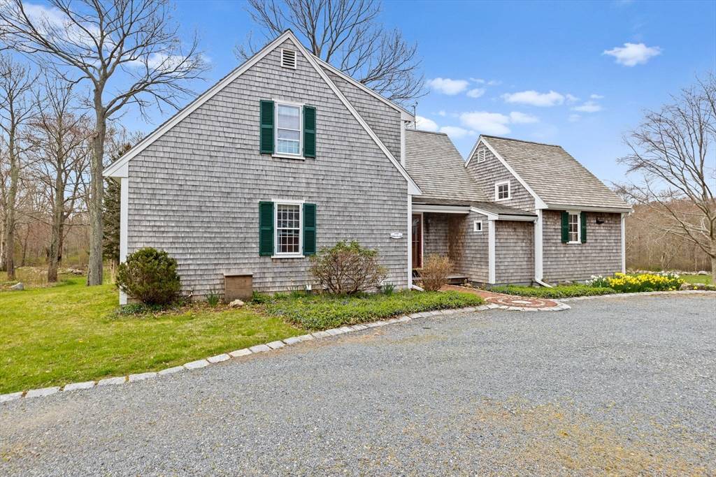 Scituate, MA 02066,275 Country Way