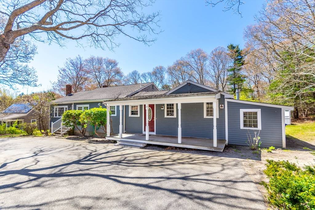 Bourne, MA 02562,15 Diandy Rd