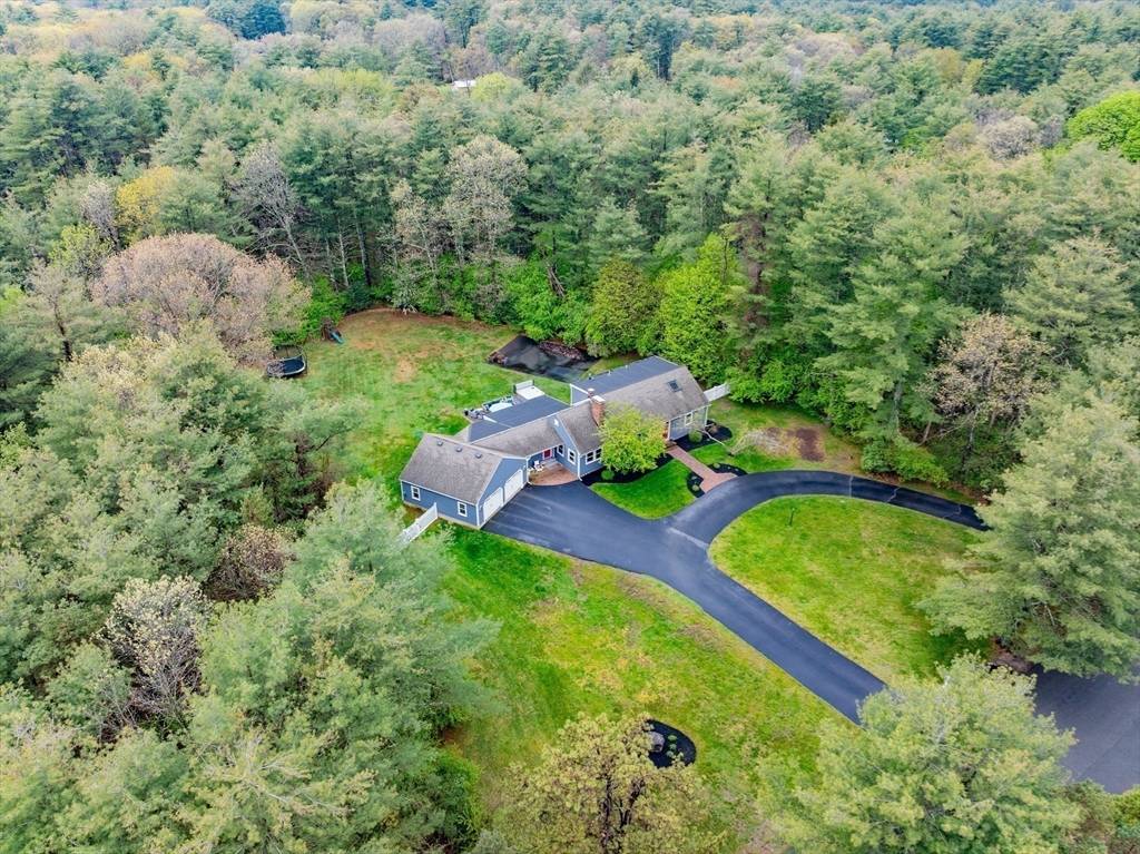 Boxford, MA 01921,26 Roundtop Rd