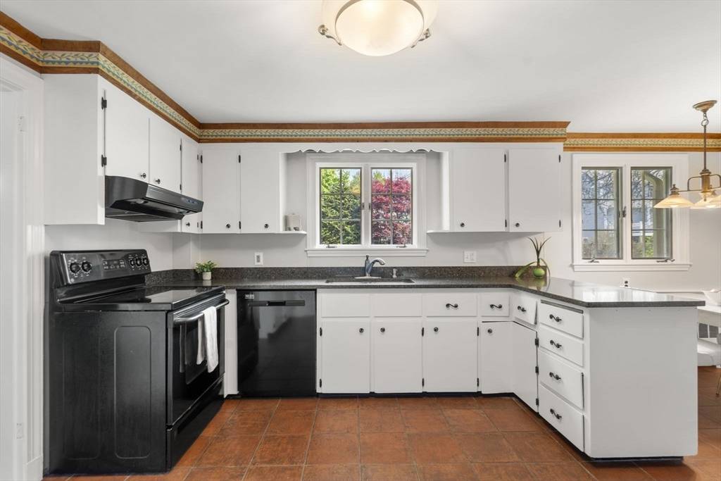 Needham, MA 02492,53 Enslin Rd