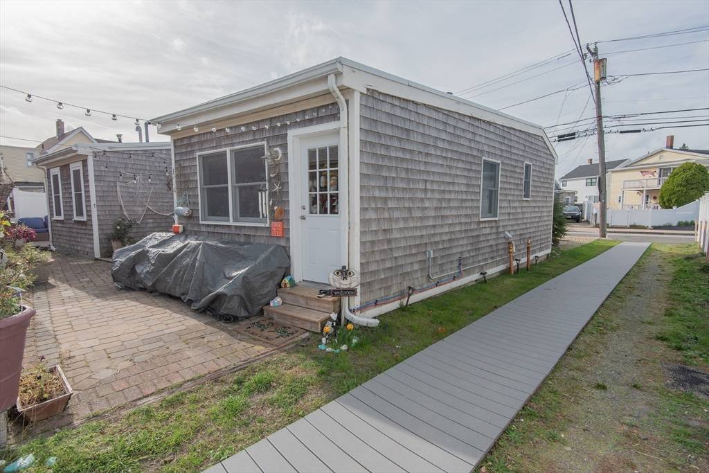 Winthrop, MA 02152,24-26 Tafts Ave` #1