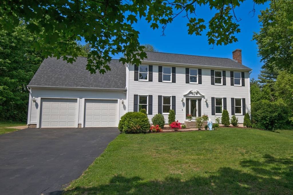 Southwick, MA 01077,13 Pine Knoll