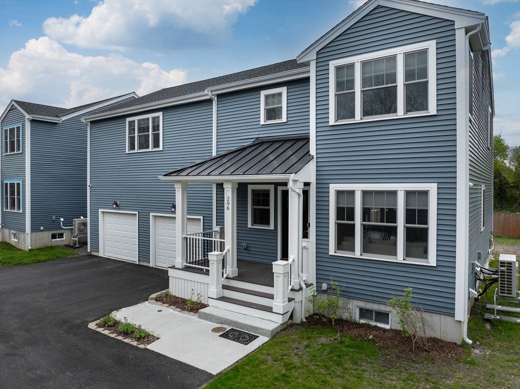 Fairhaven, MA 02719,296 Huttleston Ave #296