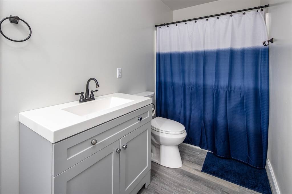 Fairhaven, MA 02719,296 Huttleston Ave #296