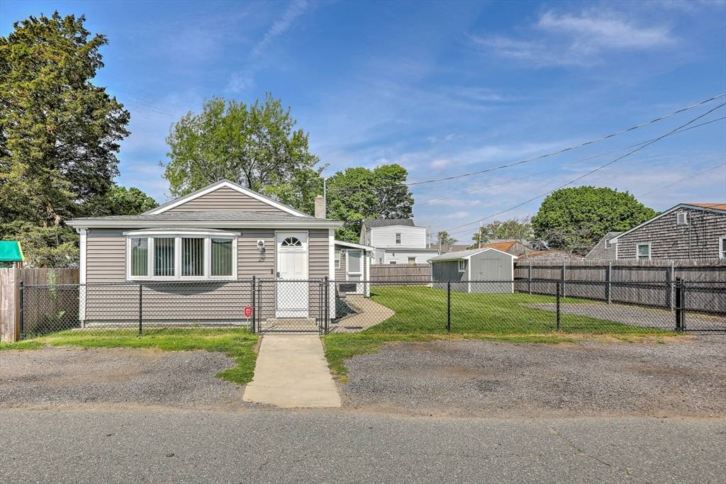 Swansea, MA 02777,25 Veranda Ave