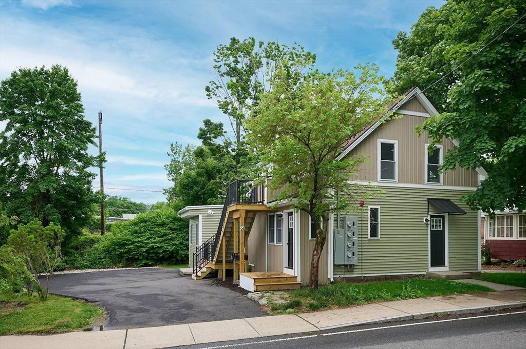 Northampton, MA 01060,64 North St