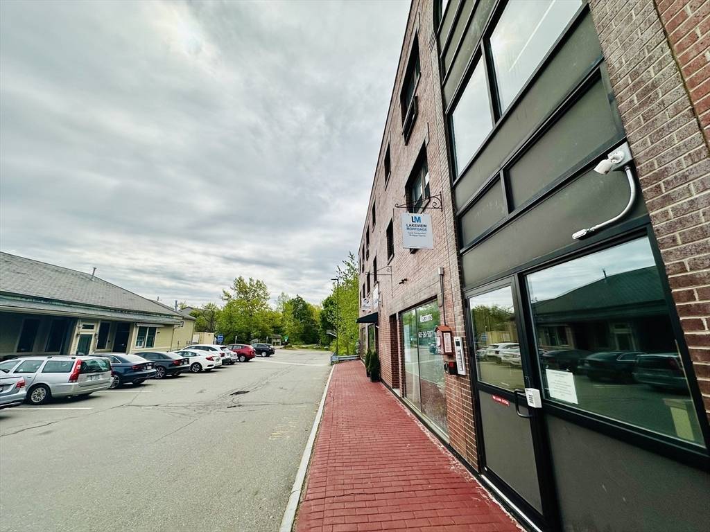 Derry, NH 03038,6 West Broadway #26